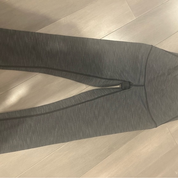 Lululemon leggings - Picture 1 of 3